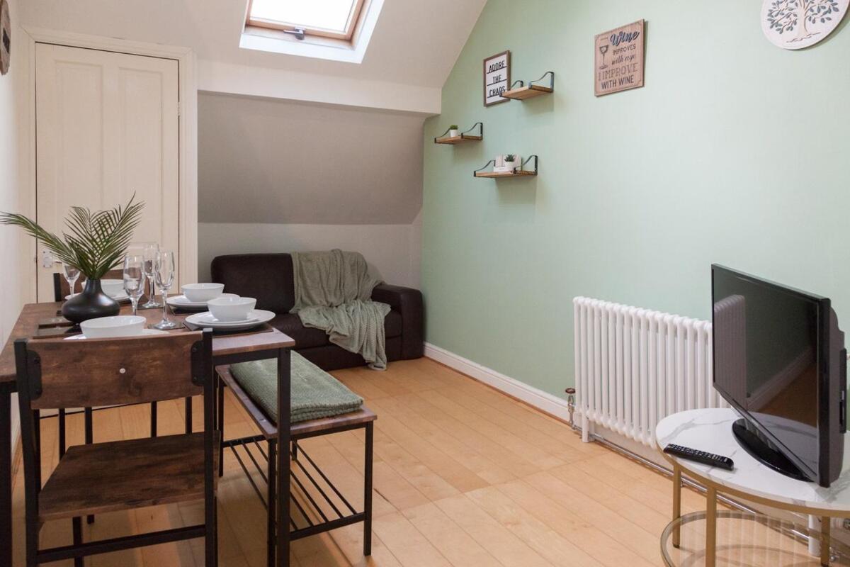 Вилла Victorian Elegance At Kingscliffe, Sleeps 17 Манчестер Экстерьер фото