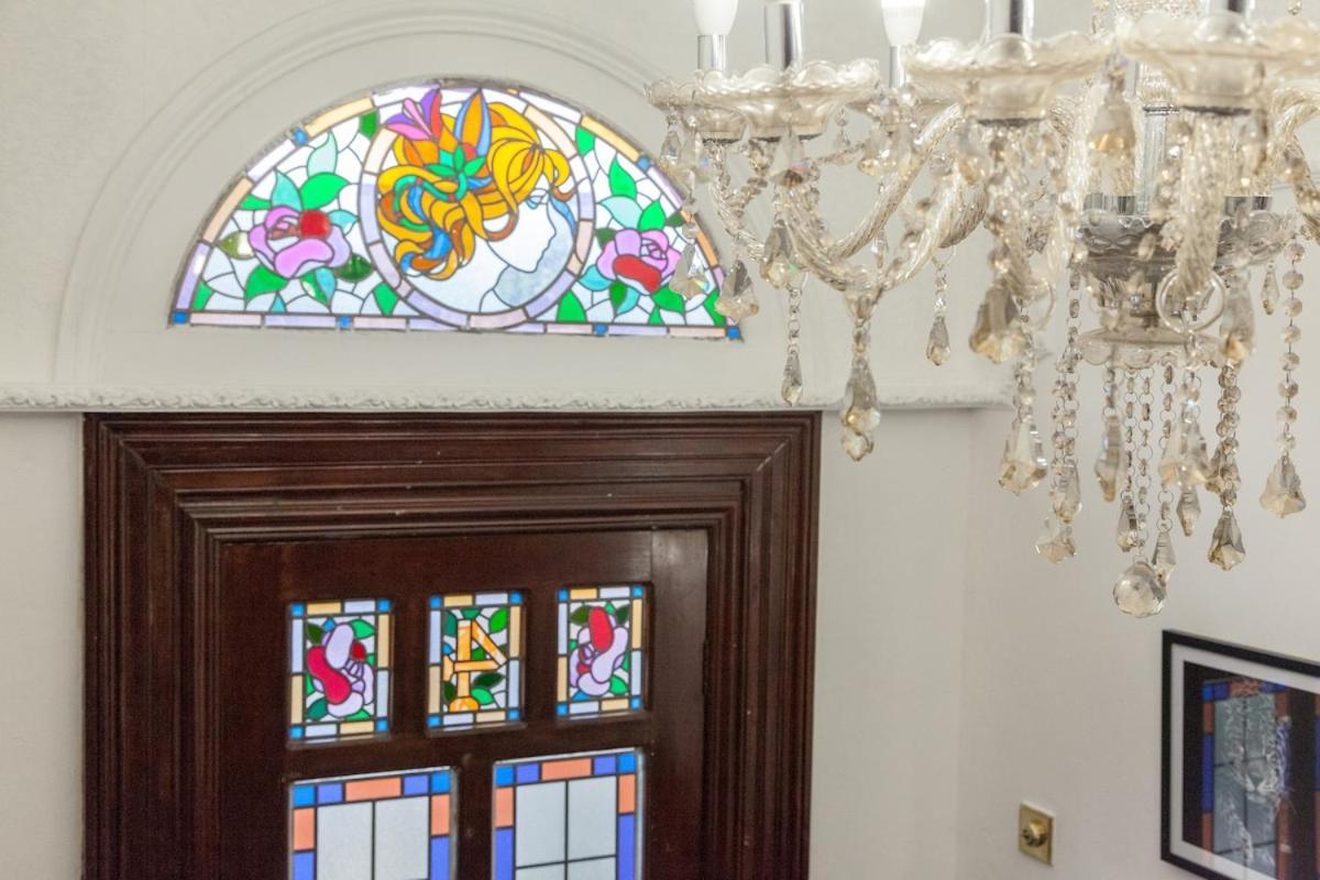 Вилла Victorian Elegance At Kingscliffe, Sleeps 17 Манчестер Экстерьер фото
